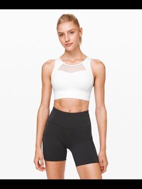 Lululemon Breathe it In Bra Medium Support Size 6 White Adjustable Sports Bra